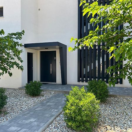 Apartment Oris, Private Parking, Garden Zadar Exteriör bild