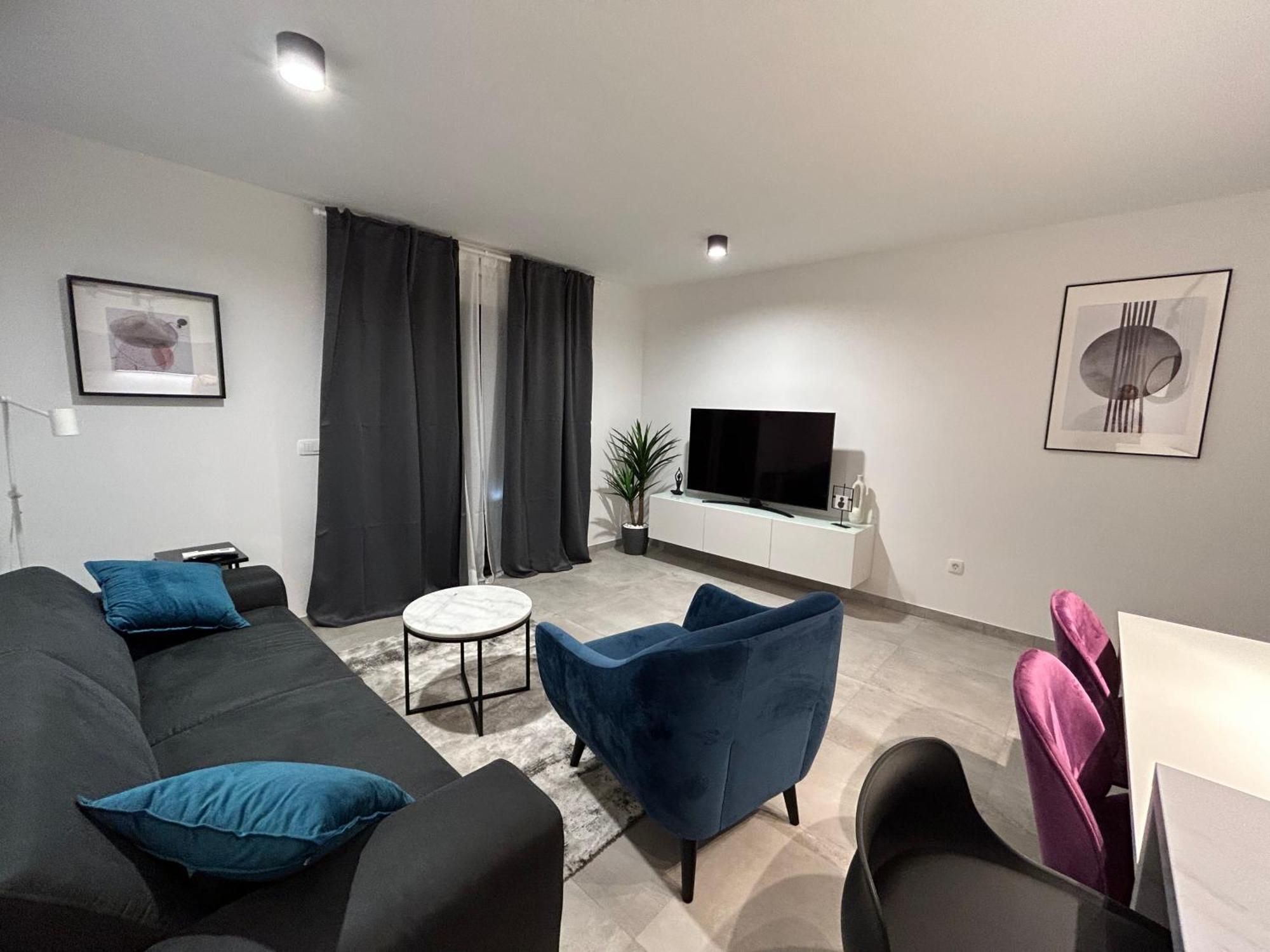 Apartment Oris, Private Parking, Garden Zadar Exteriör bild